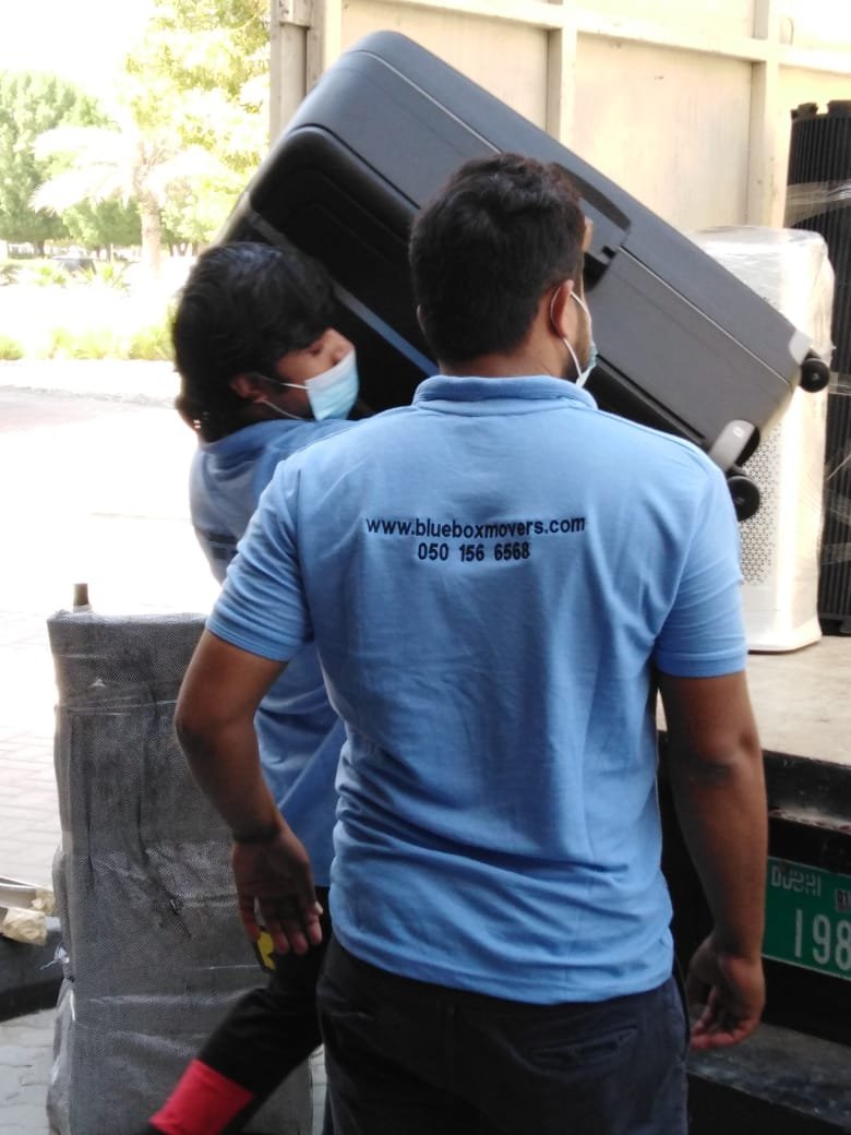 0501566568 BlueBox Movers Business Bay ,Apartment,Villa,Office Move with Close Truck