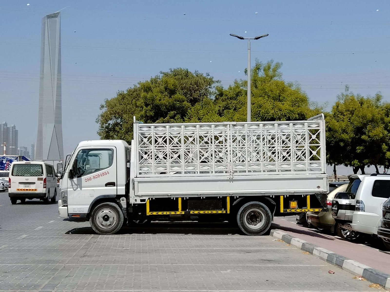 Movers packers service and shifting in Dubai Jumeirah Park 0508047516