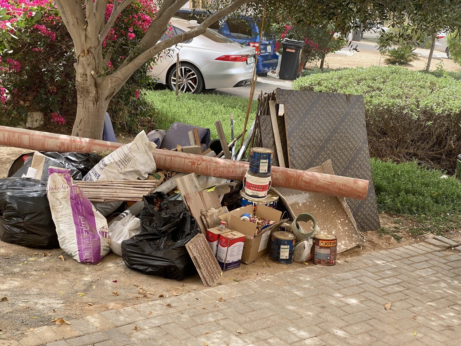 Junk, Rubbish, Garbage Removal Al Ghadeer Dubai 0559817996